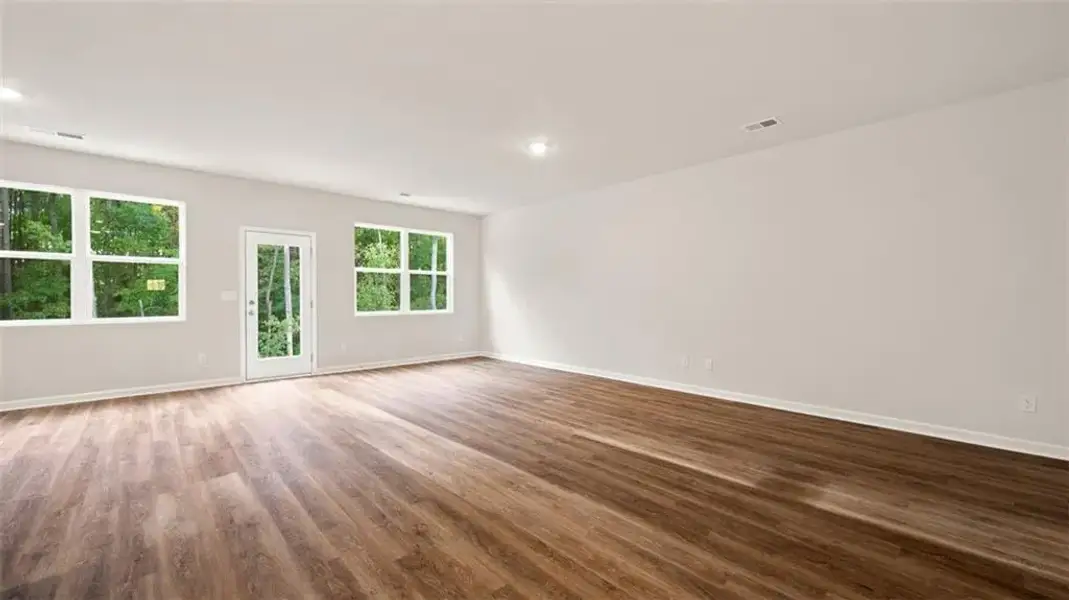 Spacious, unfurnished interior of a new home in Champion's Run, Lithonia (Image 19).