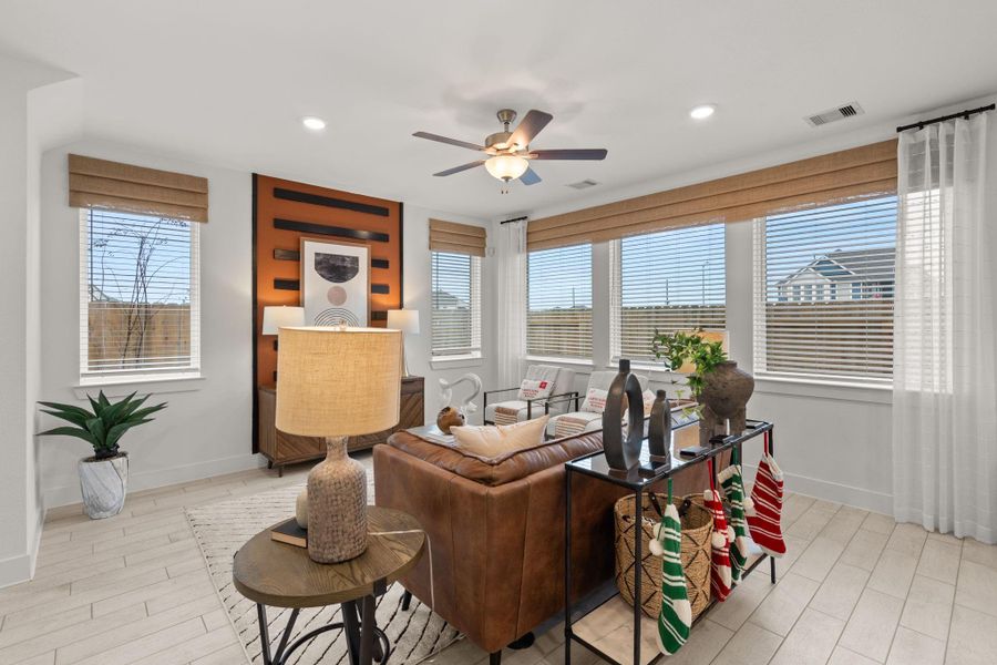 Furnished interior view inside a new home in Balmoral, Atascocita (Image 25).