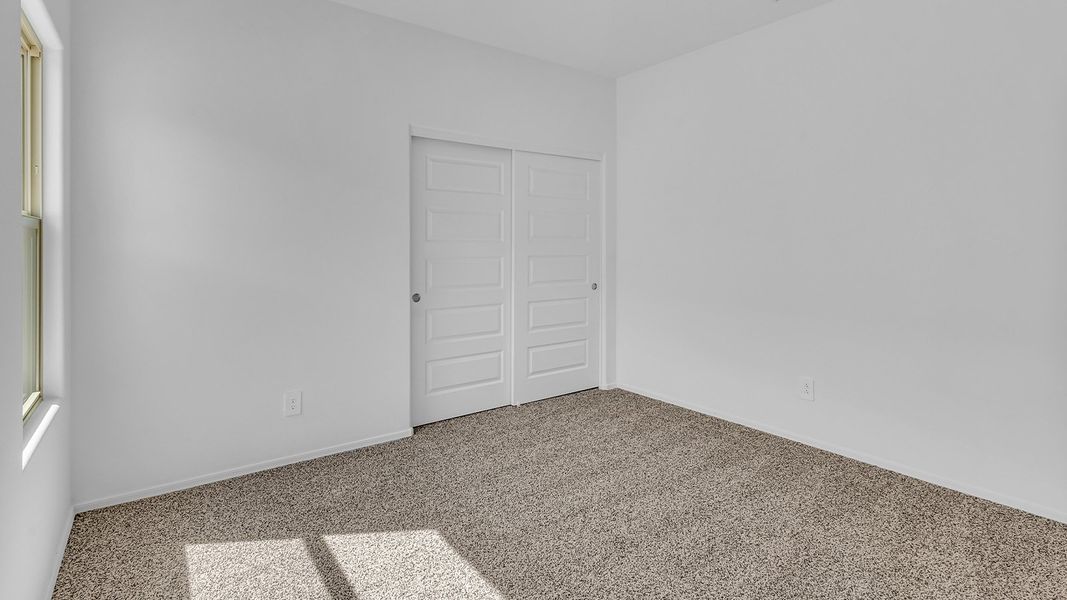 Representative unfurnished interior of a home built from the Pearl by D.R. Horton in Saguaro Bloom, Marana (Image 27).