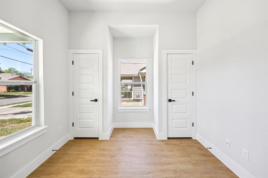 Spacious, unfurnished interior of a new home in , Dallas (Image 35).