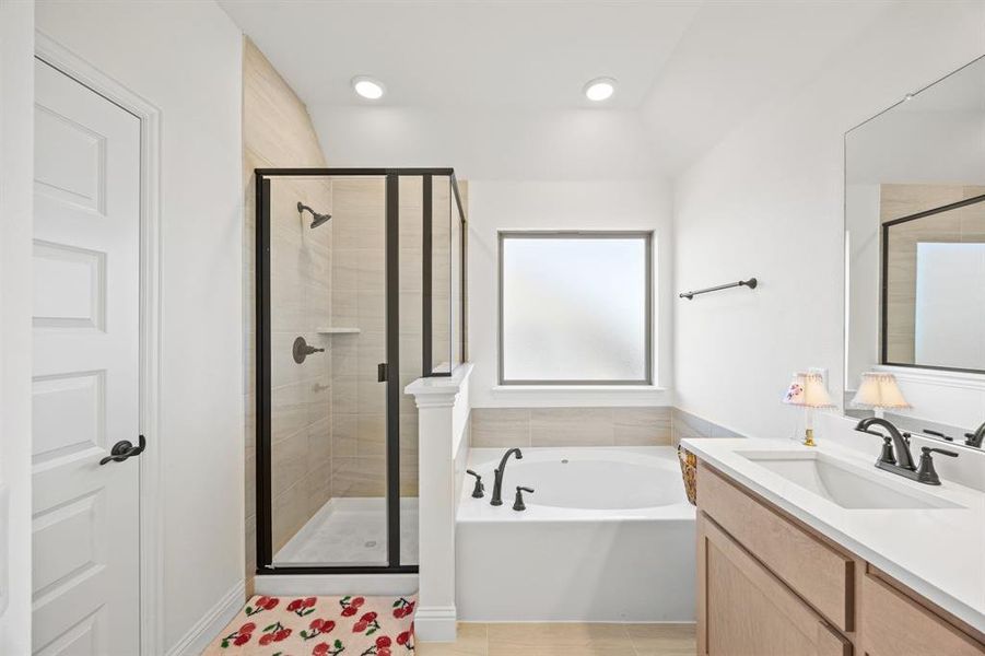 Furnished interior view inside a new home in Stone River Glen, Royse City (Image 8). Furnished interior view inside a new home in Stone River Glen, Royse City (Image 8).