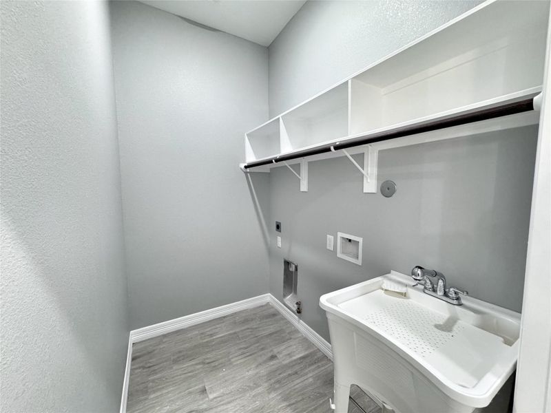 Furnished interior view inside a new home in , Dayton (Image 13).