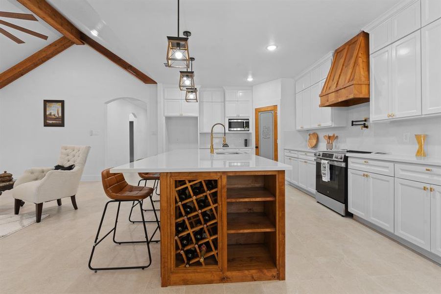 Furnished interior view inside a new home in , Fort Worth (Image 6).