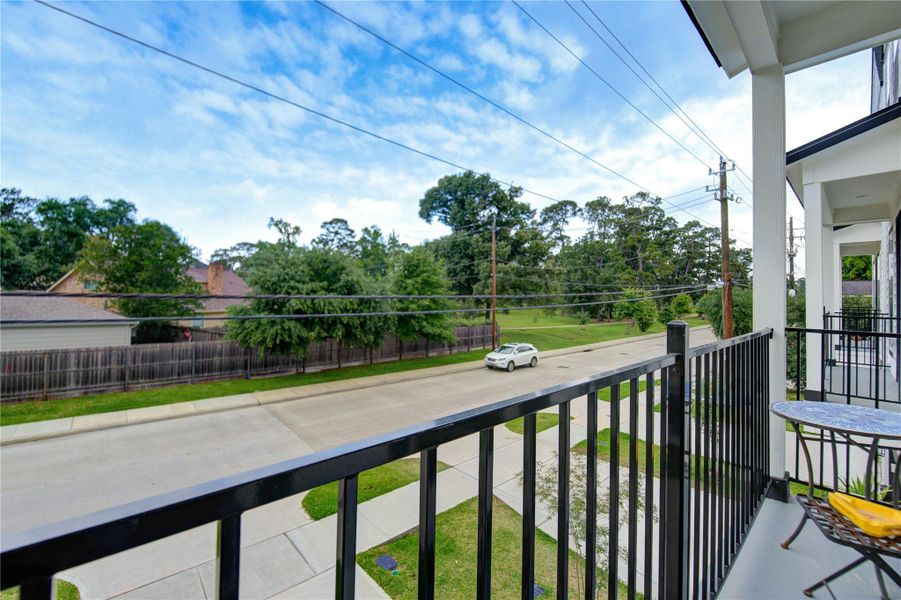 Exterior details and patio area of a home in , Houston (Image 24).