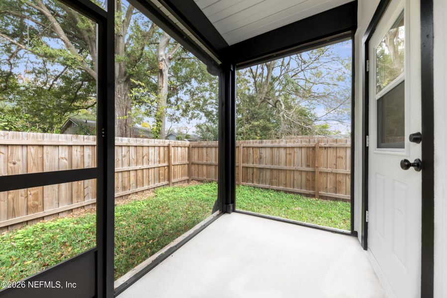 Exterior details and patio area of a home in , Jacksonville (Image 3).