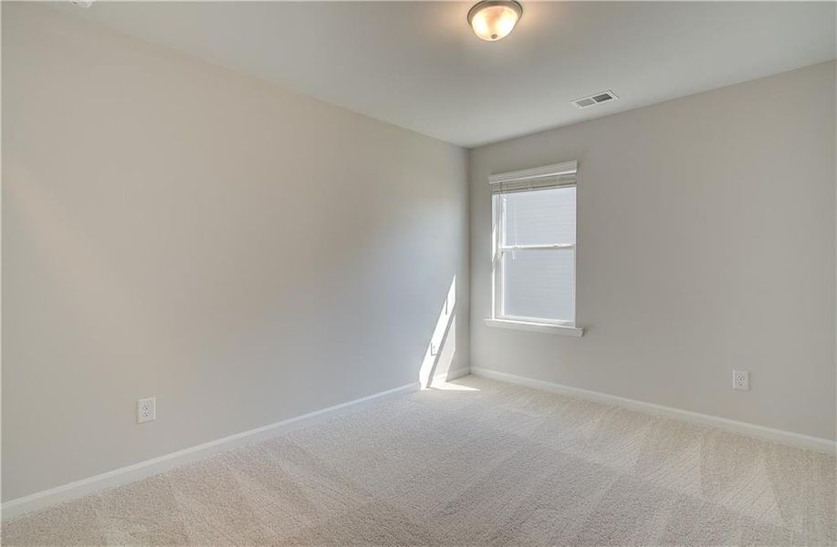 Spacious, unfurnished interior of a new home in Chapel Hill, Newnan (Image 23).