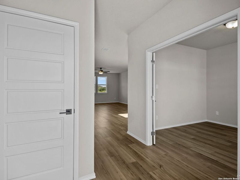 Spacious, unfurnished interior of a new home in Horizon Pointe, Converse (Image 12). Spacious, unfurnished interior of a new home in Horizon Pointe, Converse (Image 12).