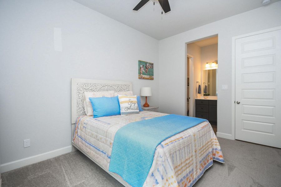 Private vanity and bathtub access
