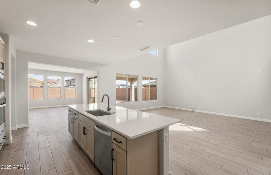 Kitchen/Cafe/Gathering Room