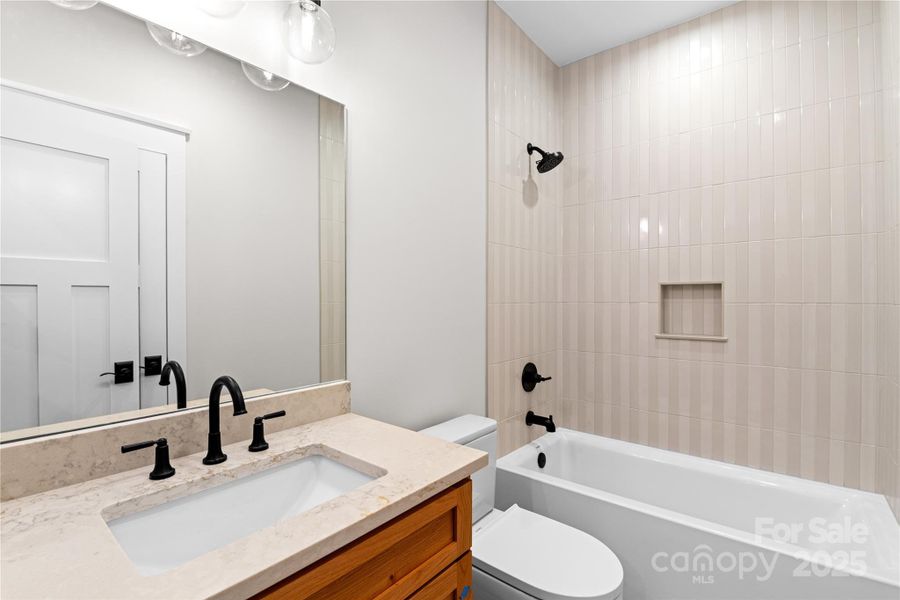 Image 20 of a home in .