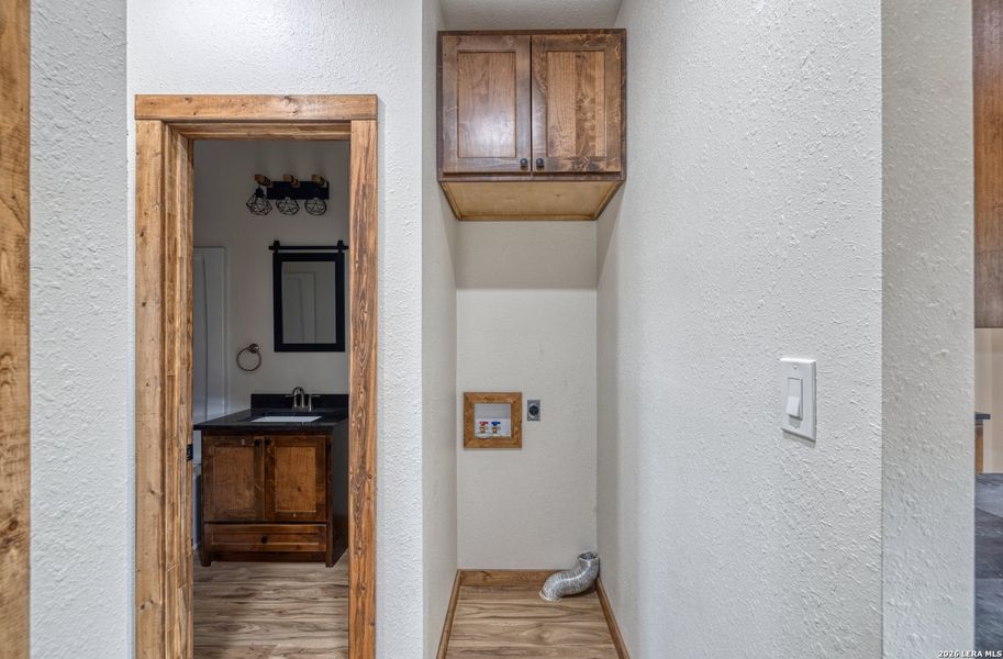 Image 27 of a home in .