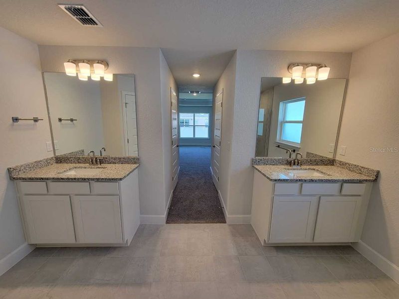 Furnished interior view inside a new home in Ocala Waterway / Kingsland Country Estates, Dunnellon (Image 6).
