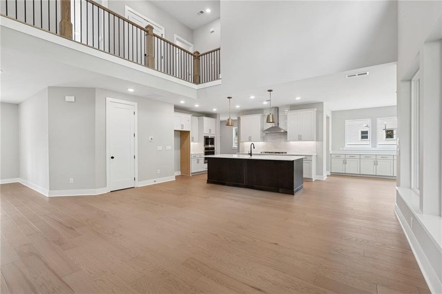 Spacious, unfurnished interior of a new home in Settingdown Farms, Cumming (Image 11).