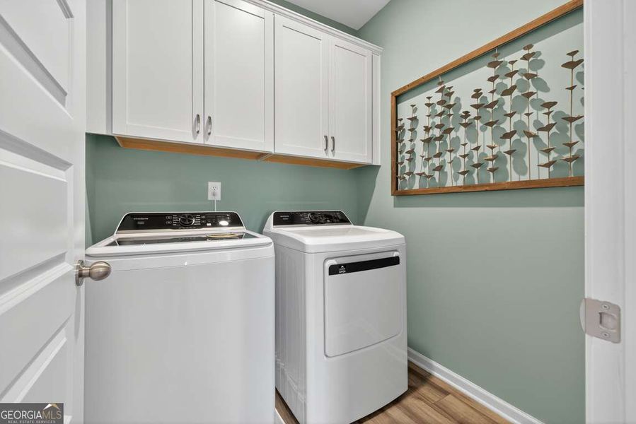 Furnished interior view inside a new home in Stonebridge North, Macon (Image 24).
