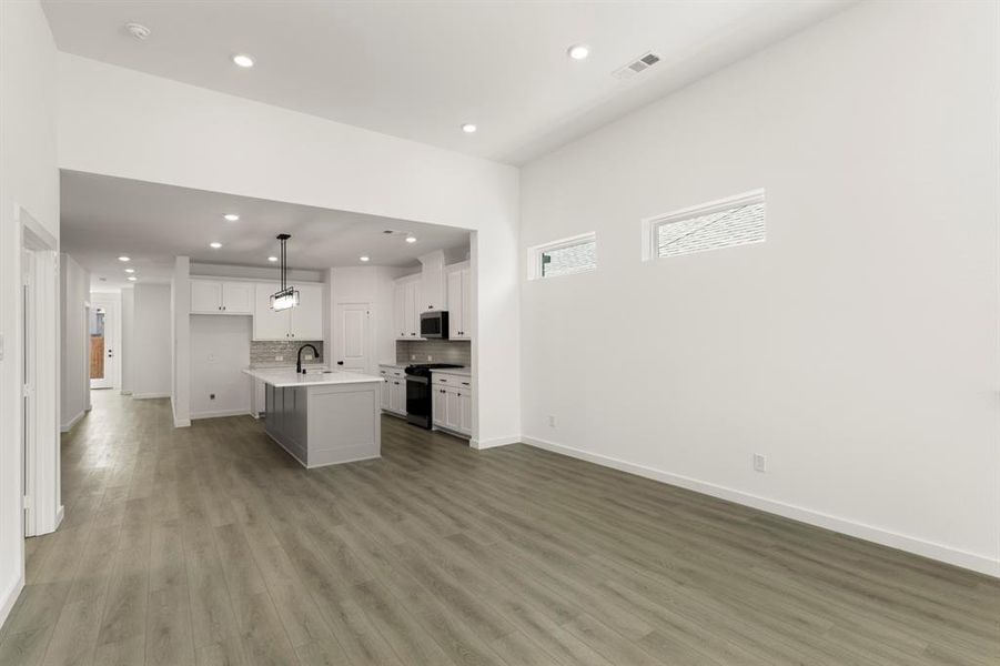 08. 515 Sherwood - Dining (2)