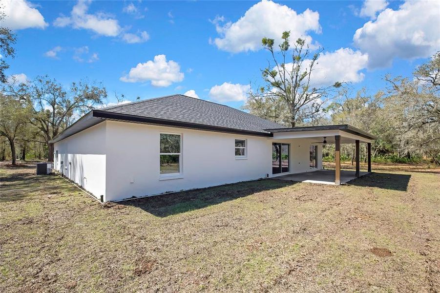 Exterior details and patio area of a home in , Crystal River (Image 29).