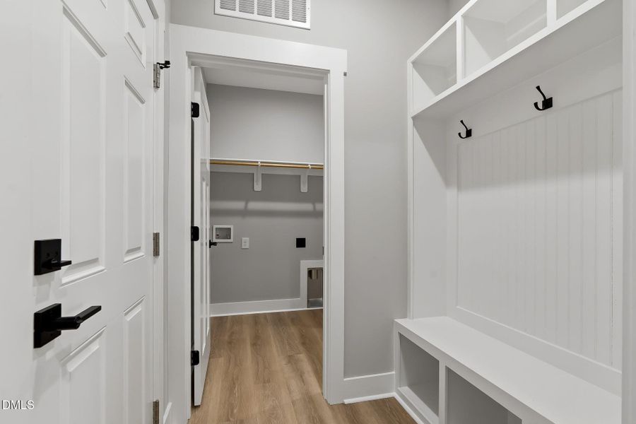 31-web-or-mls-DSC08768 31-web-or-mls-DSC08768