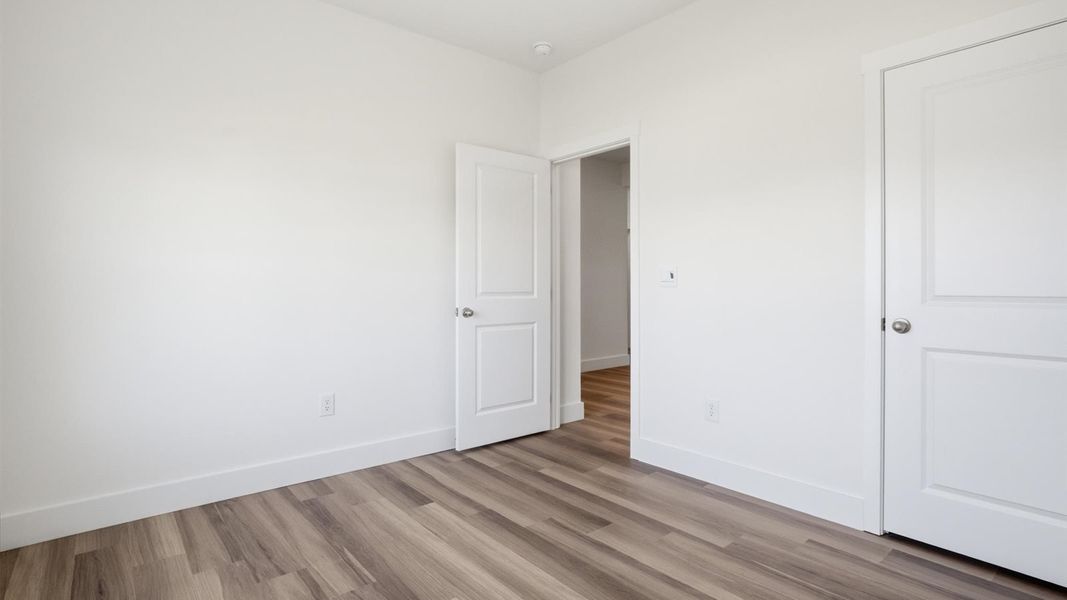 Spacious, unfurnished interior of a new home in Millstone Village, Morristown (Image 15).