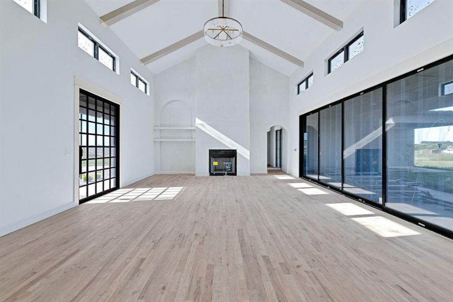 Spacious, unfurnished interior of a new home in , Krum (Image 14).