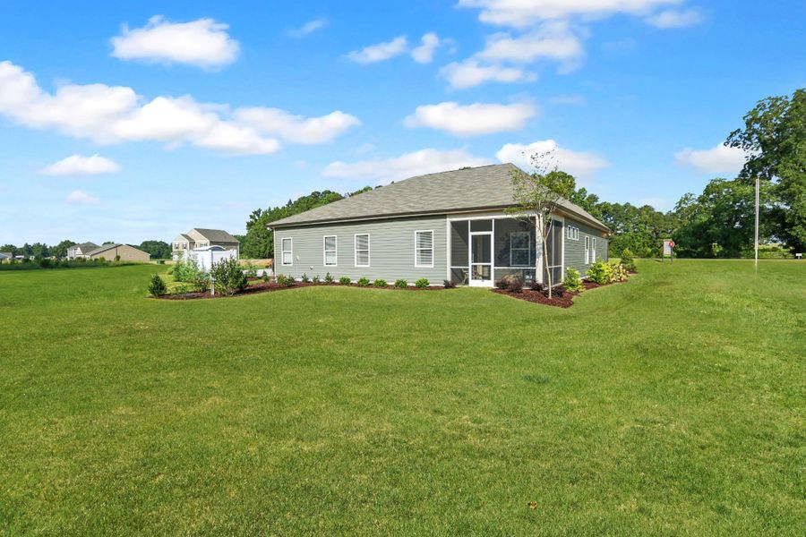 *This is a marketing photo. Colors/options may be different.*