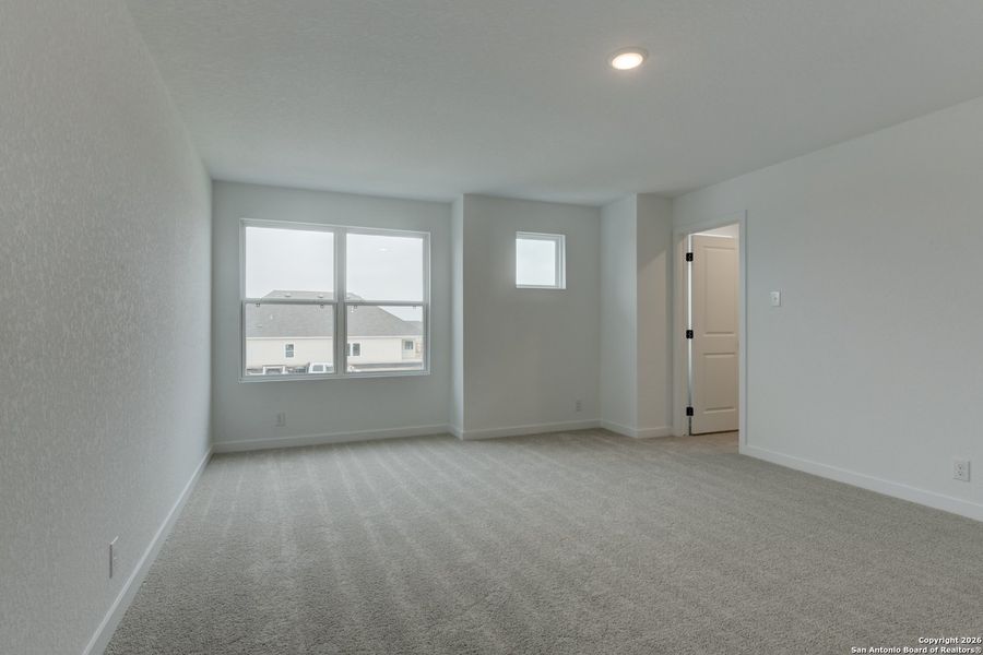 Spacious, unfurnished interior of a new home in The Heights at Saddlebrook Ranch 60's, Schertz (Image 36).