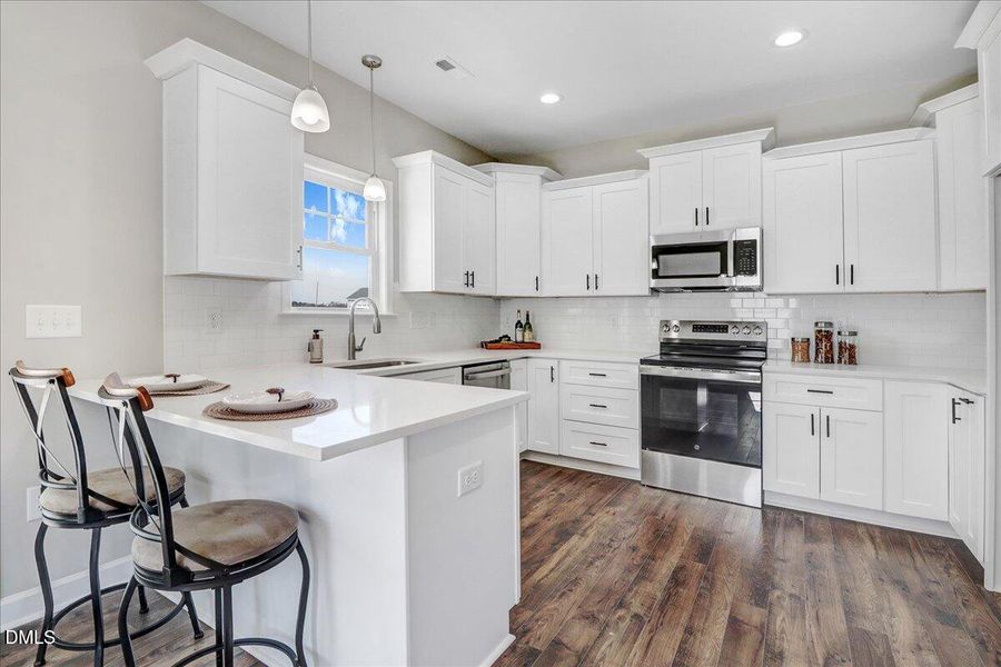 20-101 Baileys Pl-20