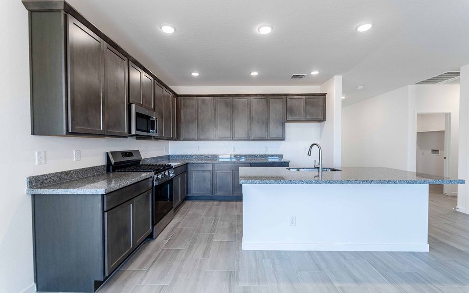 Furnished interior view inside a new home in Rancho Santa Rosa, Maricopa (Image 7).