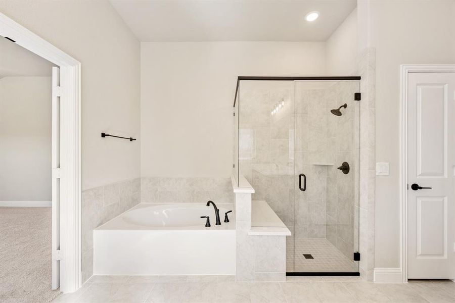 Furnished interior view inside a new home in Somerset, Venus (Image 6).