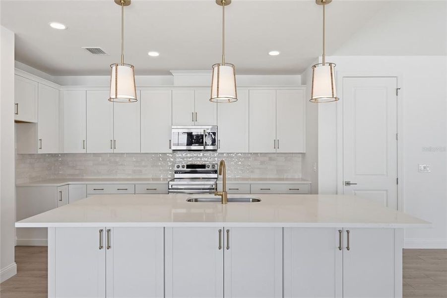 Furnished interior view inside a new home in Palm Coast Homes, Palm Coast (Image 9).