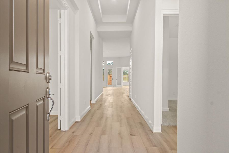 Spacious, unfurnished interior of a new home in Sundance Cove, Crosby (Image 27).