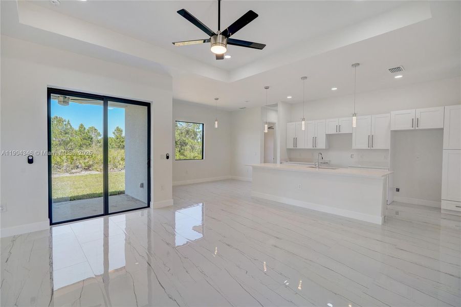 Spacious, unfurnished interior of a new home in , Lehigh Acres (Image 31).