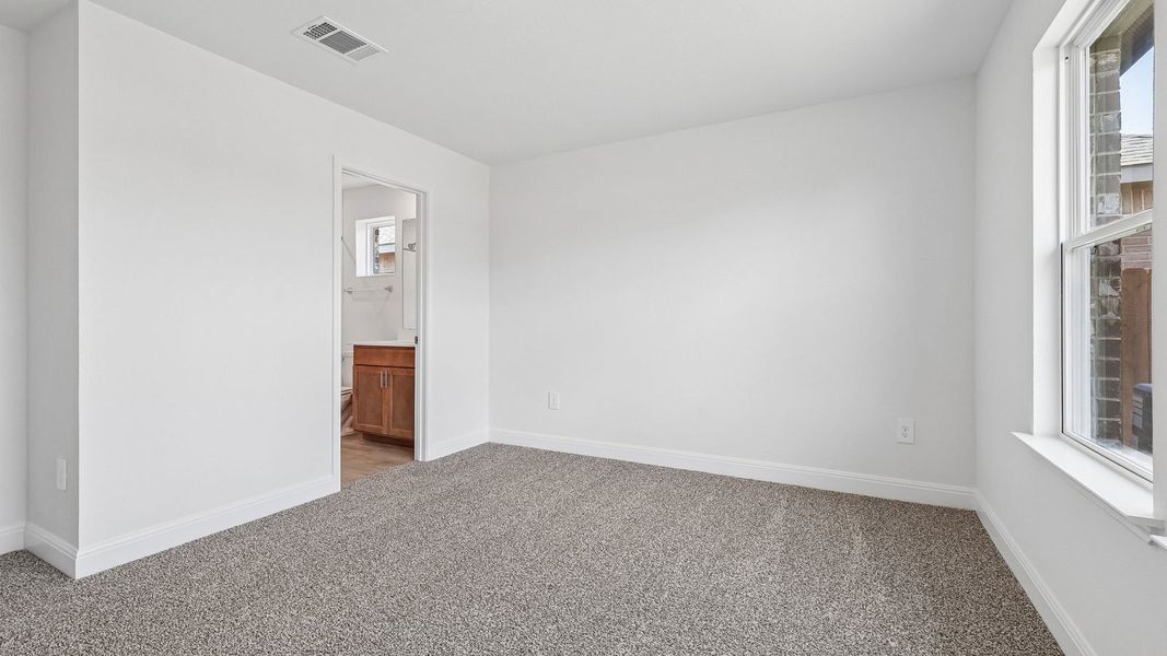Spacious, unfurnished interior of a new home in Riverview, Georgetown (Image 26). Spacious, unfurnished interior of a new home in Riverview, Georgetown (Image 26).