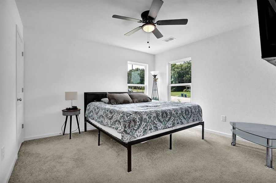 Furnished interior view inside a new home in Sweetbay Farm, Lawrenceville (Image 23).