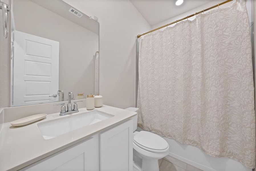 Furnished interior view inside a new home in , Aubrey (Image 19). Furnished interior view inside a new home in , Aubrey (Image 19).