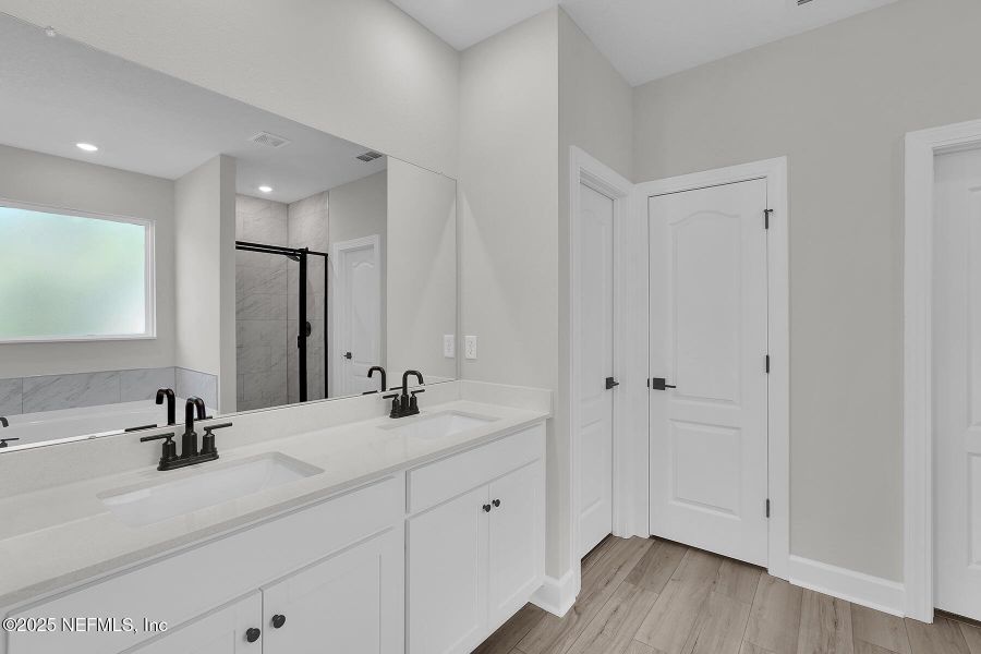 Furnished interior view inside a new home in , Jacksonville (Image 5).