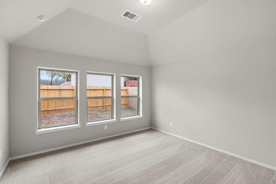 Spacious, unfurnished interior of a new home in Escondido, Magnolia (Image 20).