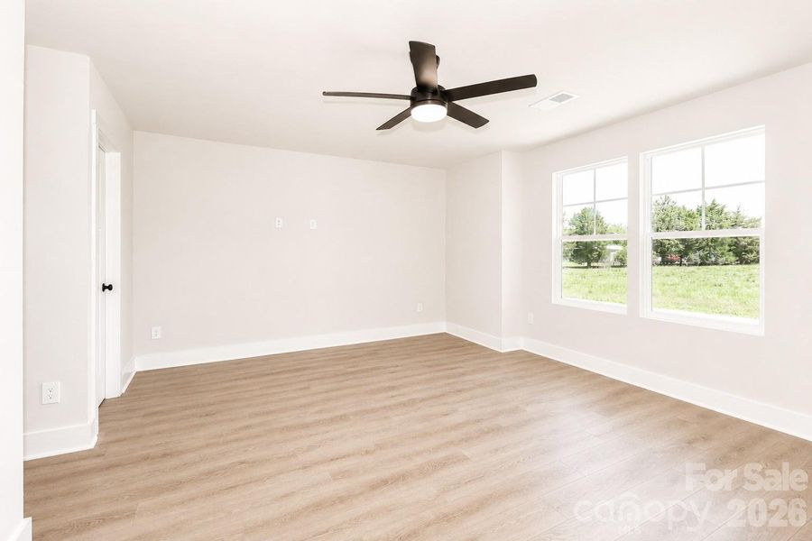 Spacious, unfurnished interior of a new home in , Statesville (Image 18).