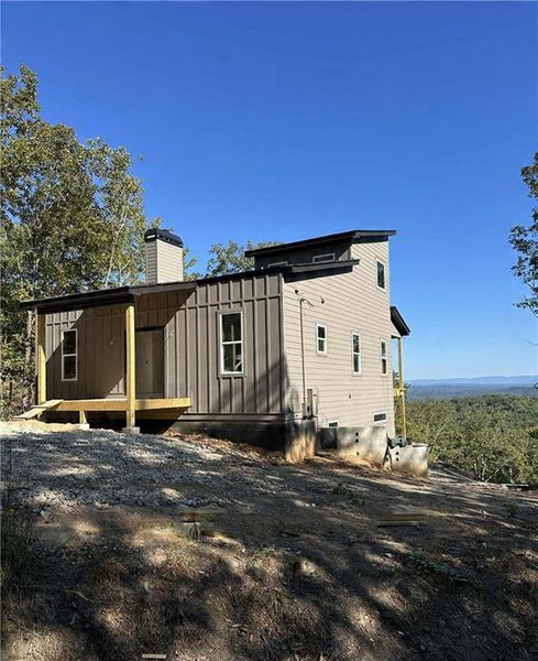 Image 8 of a home in .