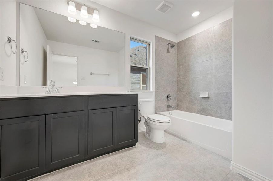 Furnished interior view inside a new home in Lily Creek at Sutton Fields, Aubrey (Image 12). Furnished interior view inside a new home in Lily Creek at Sutton Fields, Aubrey (Image 12).
