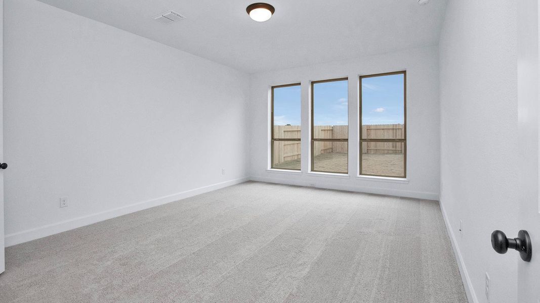 Spacious, unfurnished interior of a new home in Everly, Hockley (Image 8).