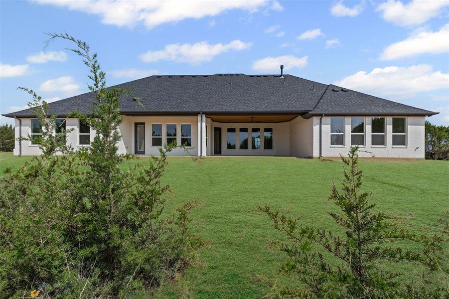 Exterior details of a home in Rolling Creek Ranch, Granbury (Image 13). Exterior details of a home in Rolling Creek Ranch, Granbury (Image 13).