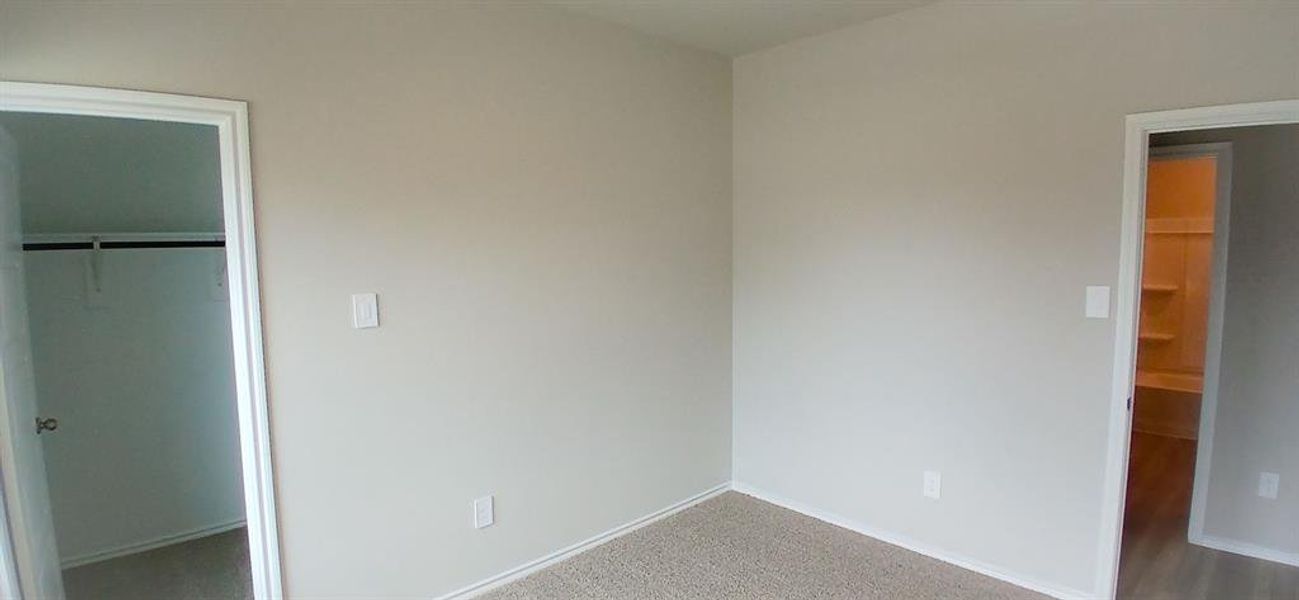 Spacious, unfurnished interior of a new home in The Canyons, Keene (Image 7).
