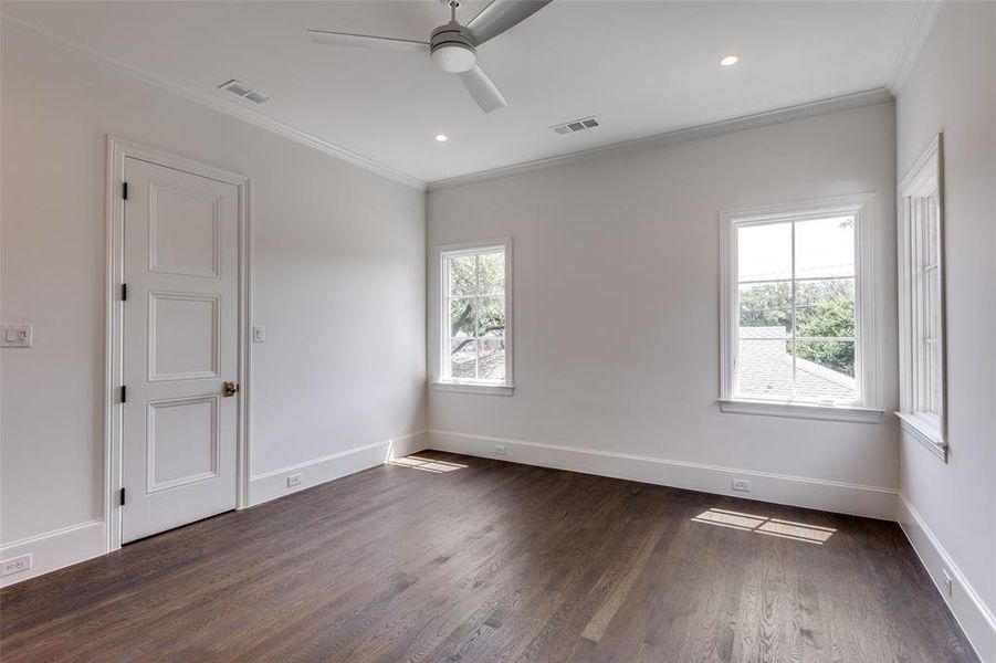 Spacious, unfurnished interior of a new home in , Dallas (Image 18). Spacious, unfurnished interior of a new home in , Dallas (Image 18).
