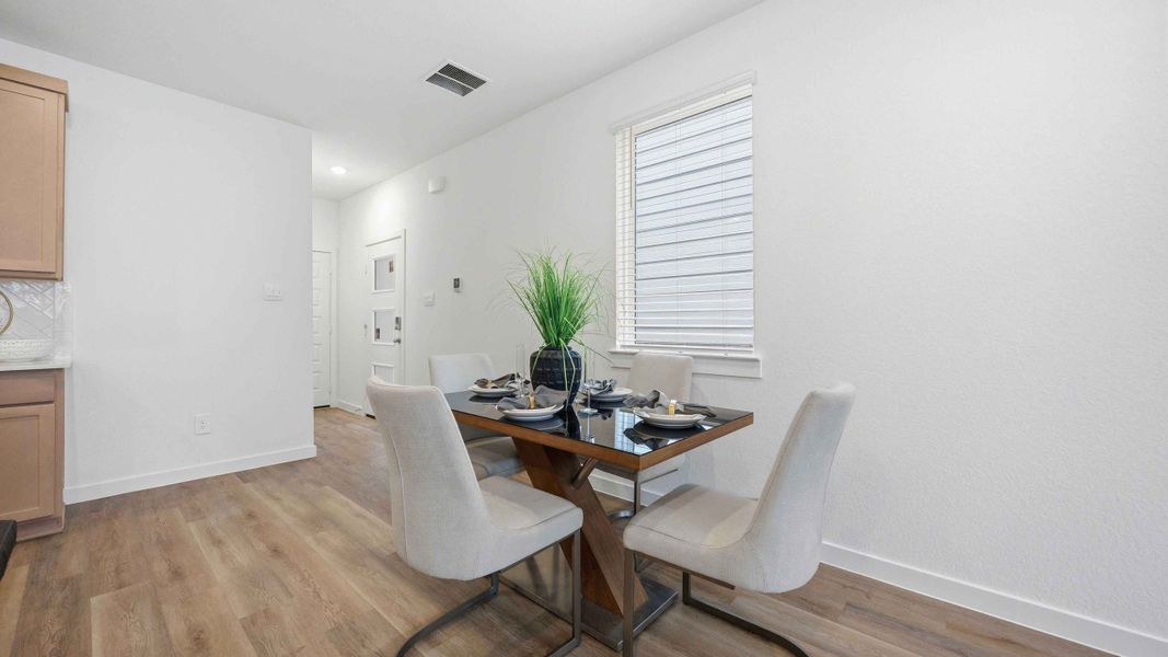 Representative furnished interior of a home built from the Elderberry by D.R. Horton in Wheatley Oaks, Houston (Image 5). Representative furnished interior of a home built from the Elderberry by D.R. Horton in Wheatley Oaks, Houston (Image 5).