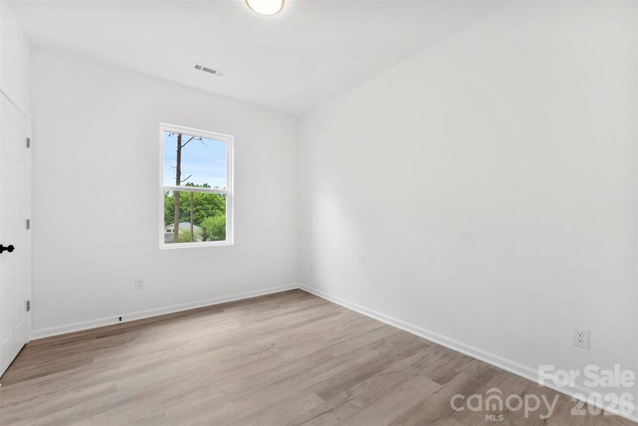 Spacious, unfurnished interior of a new home in , Shelby (Image 30).