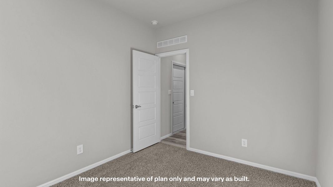 Spacious, unfurnished interior of a new home in Mustang Ridge, Andrews (Image 20).
