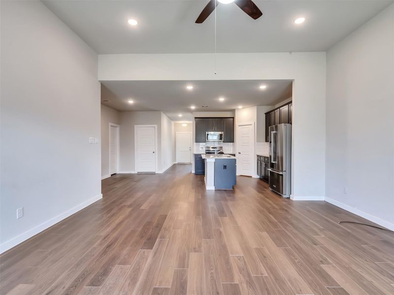Spacious, unfurnished interior of a new home in , La Marque (Image 28).