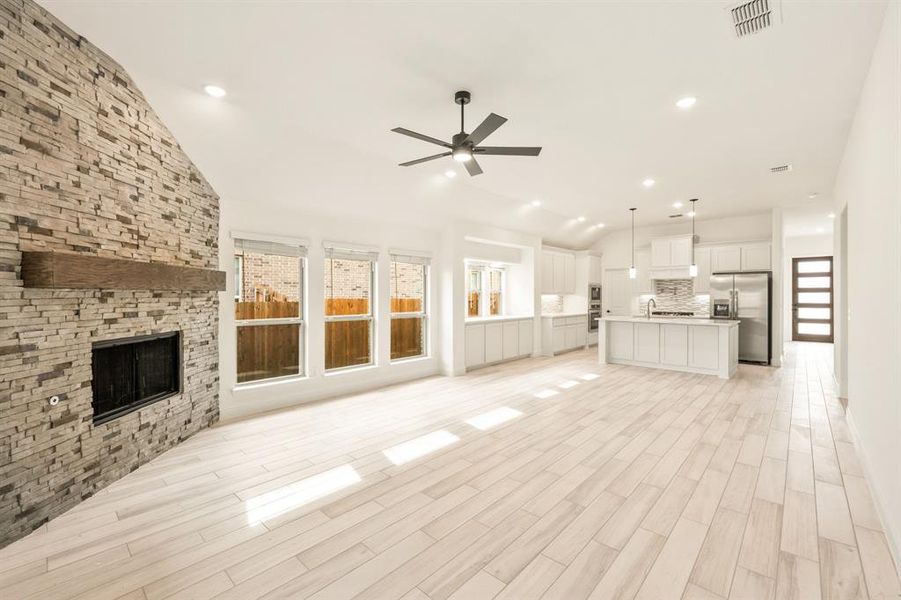 Image 35 of a home in West Crossing.