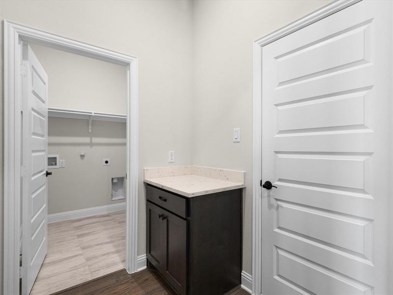 Furnished interior view inside a new home in , Waxahachie (Image 14).