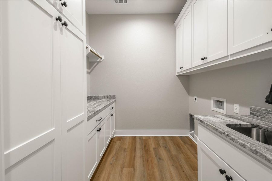Image 35 of a home in .